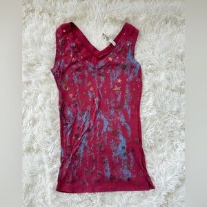 Design of nature red floral cotton tank top size medium